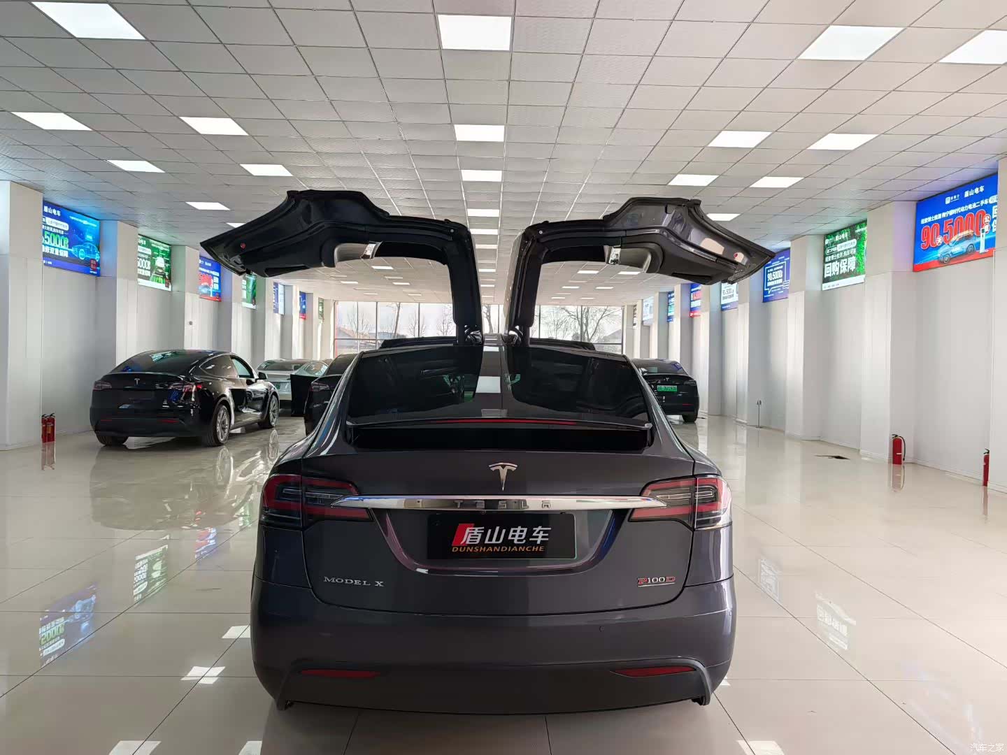 Tesla Model X, 2017 все фото