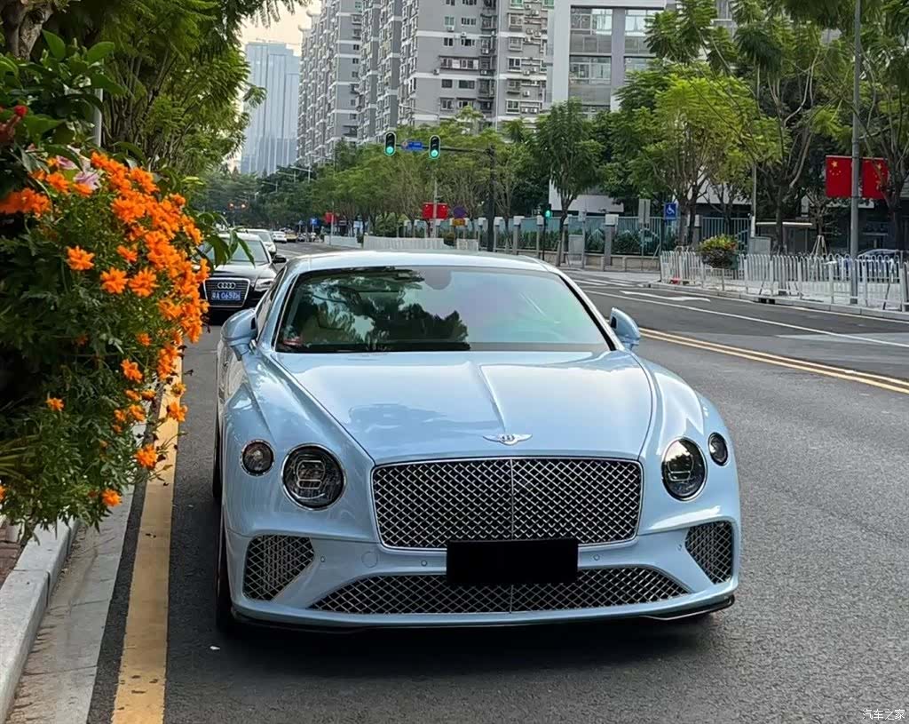 Bentley Continental GT, 2023 2