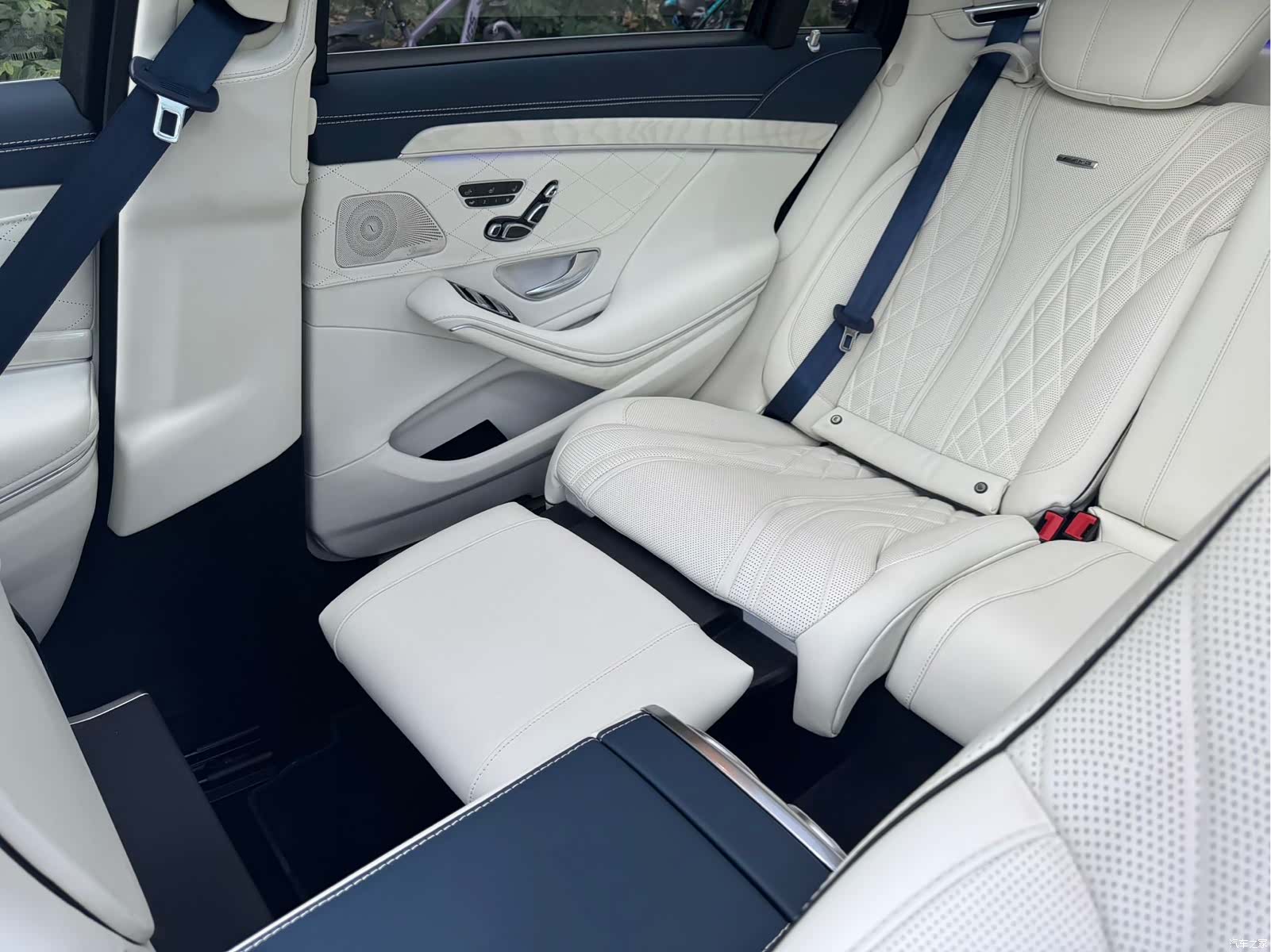 Mercedes-Benz S-Class, 2015 11