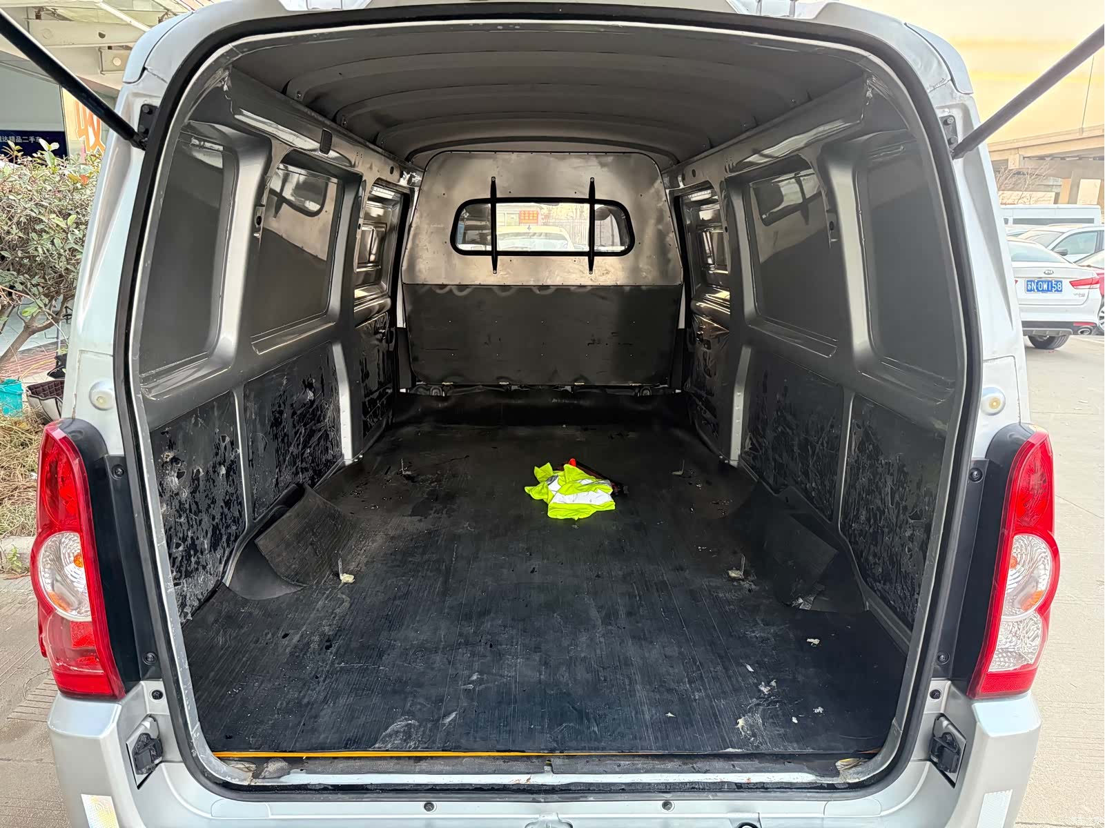 Wuling L3C, 2021 9
