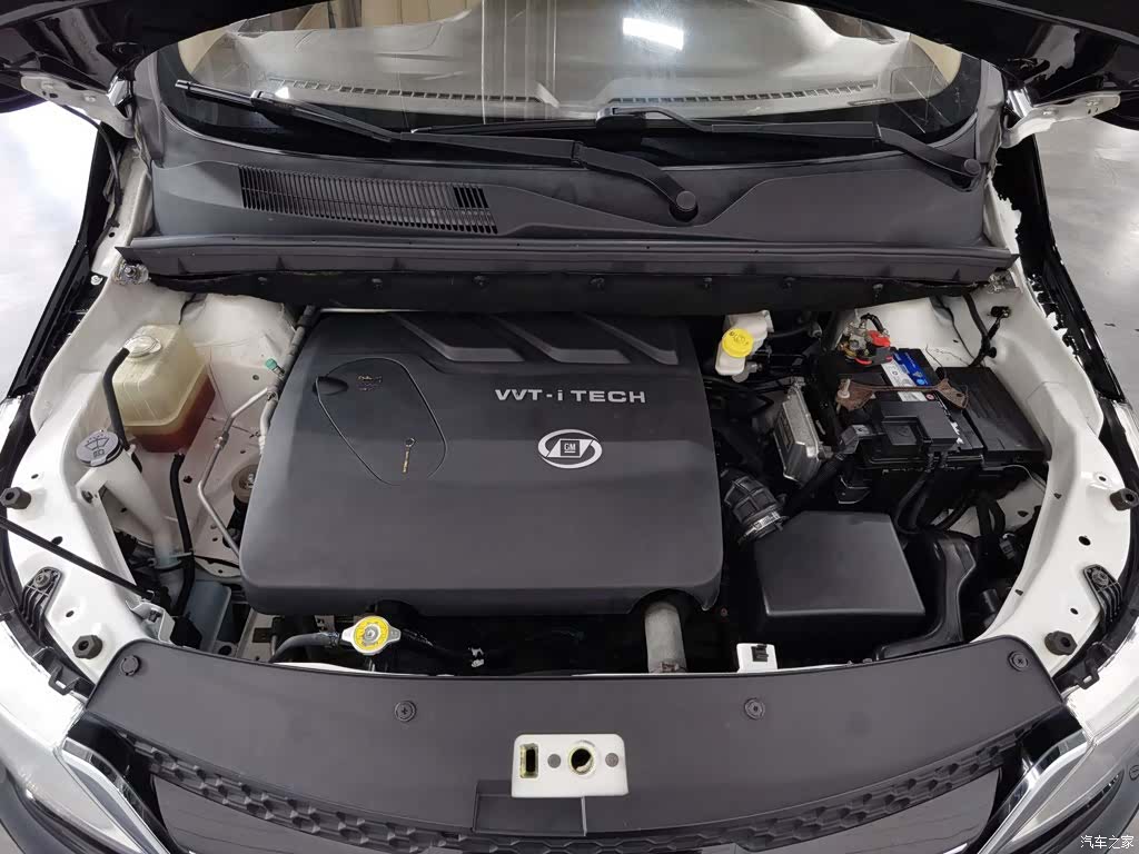 Wuling 730, 2016 6