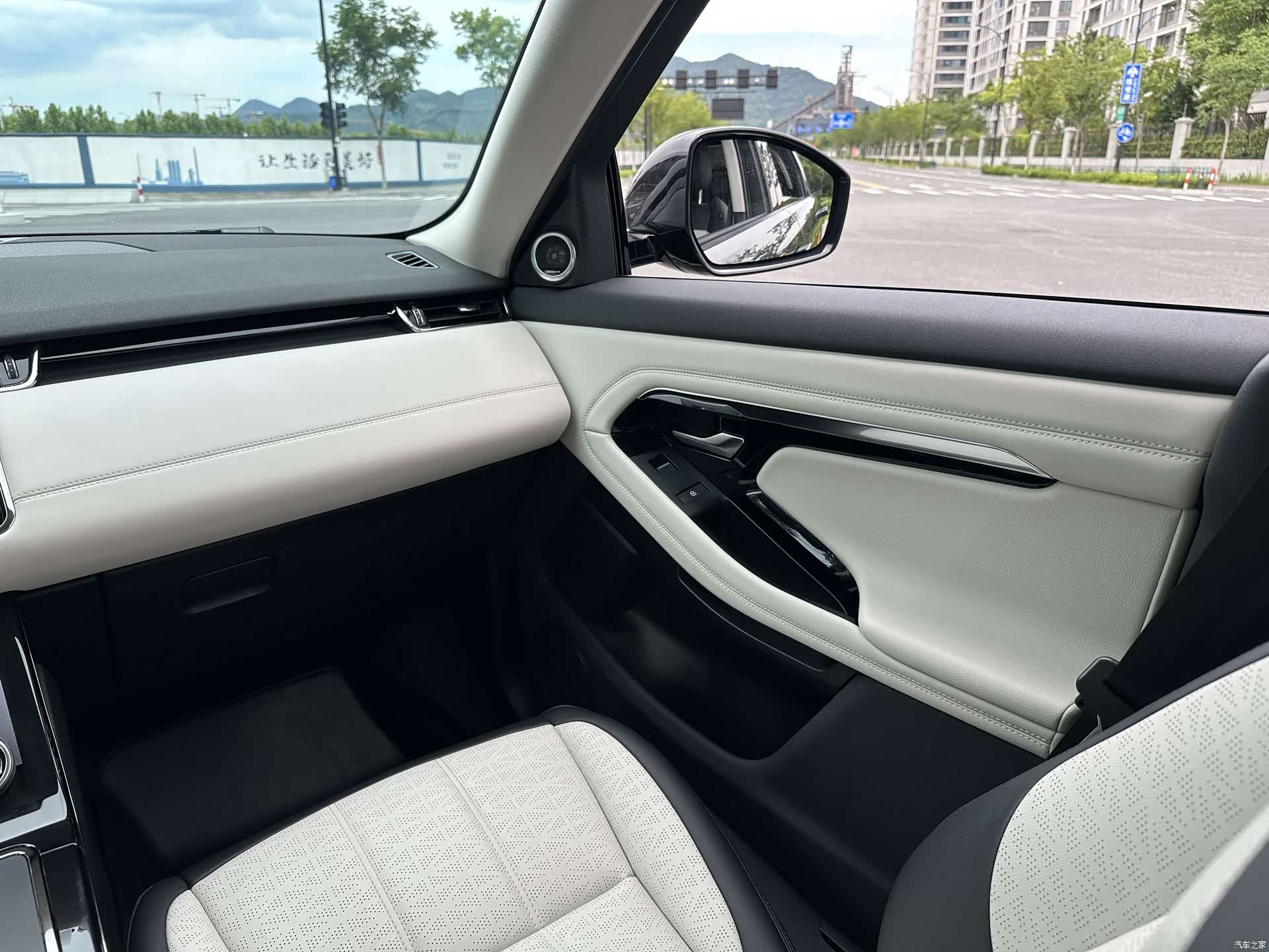 Land Rover Range Rover, 2022 15