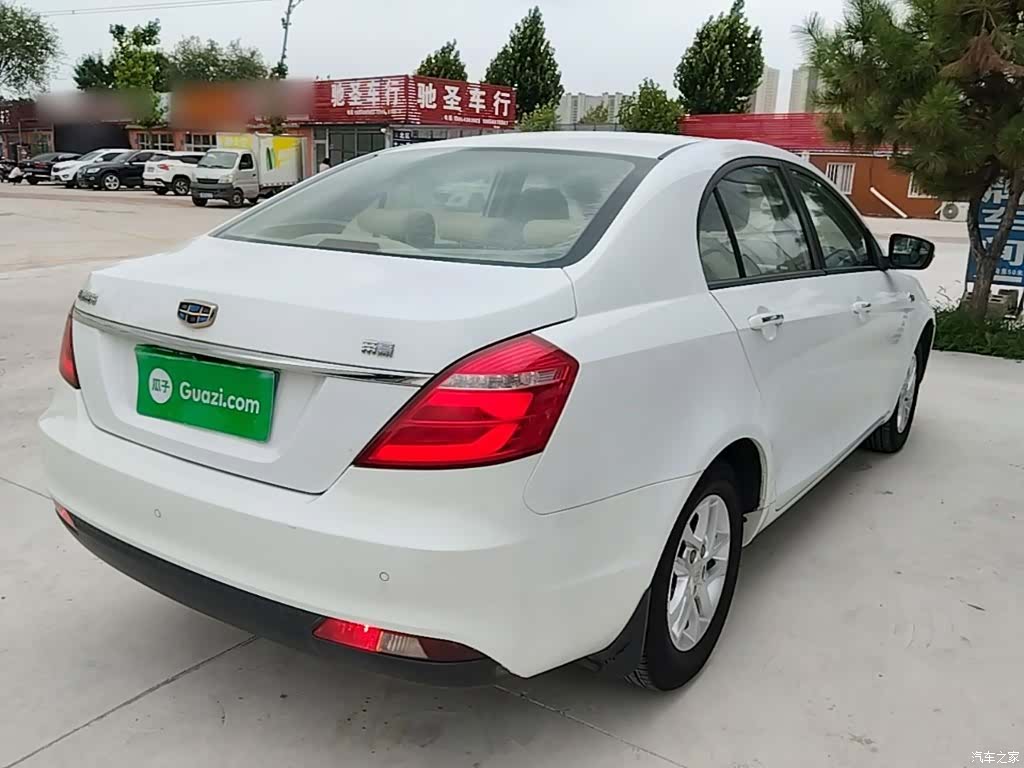 Geely Emgrand, 2017 7
