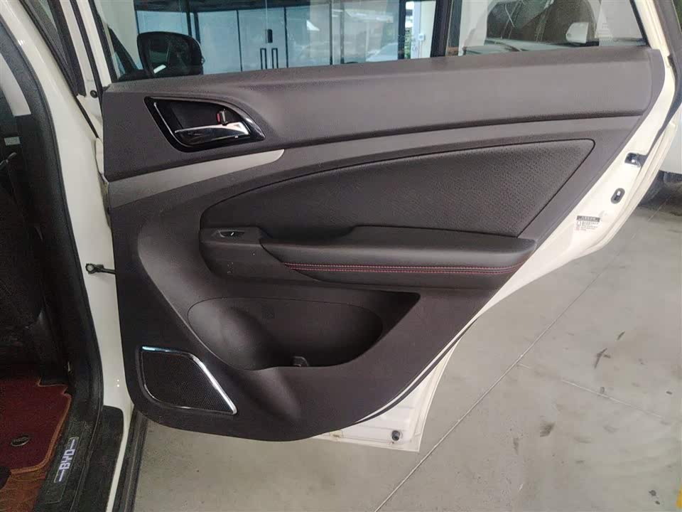 BYD S7