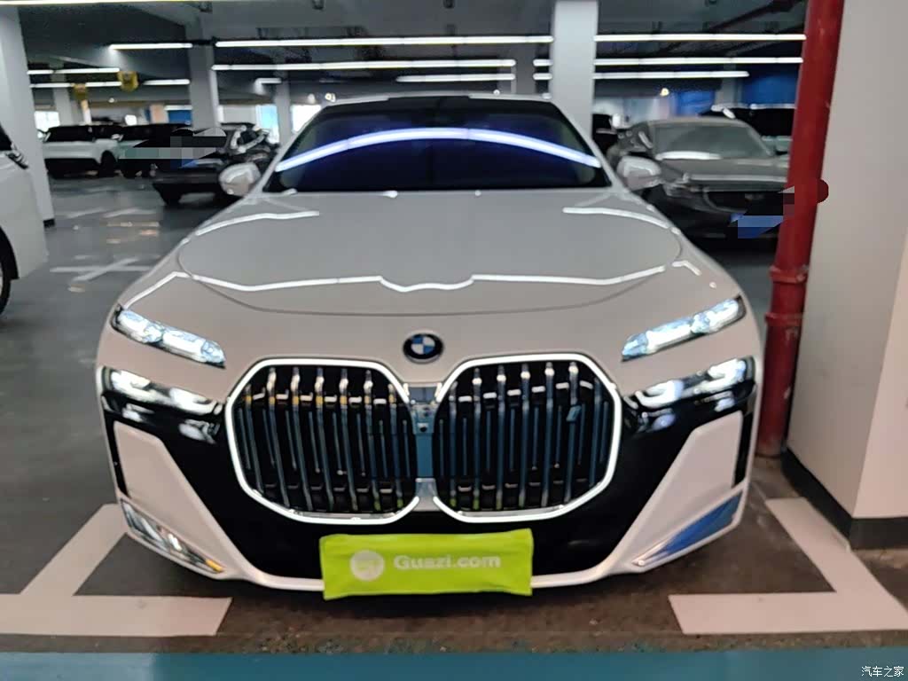 BMW i7, 2024 3