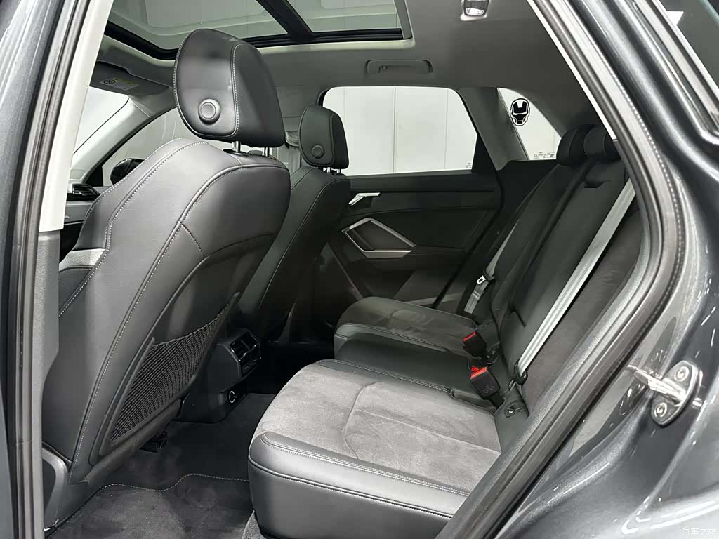 Audi Q3, 2022 2