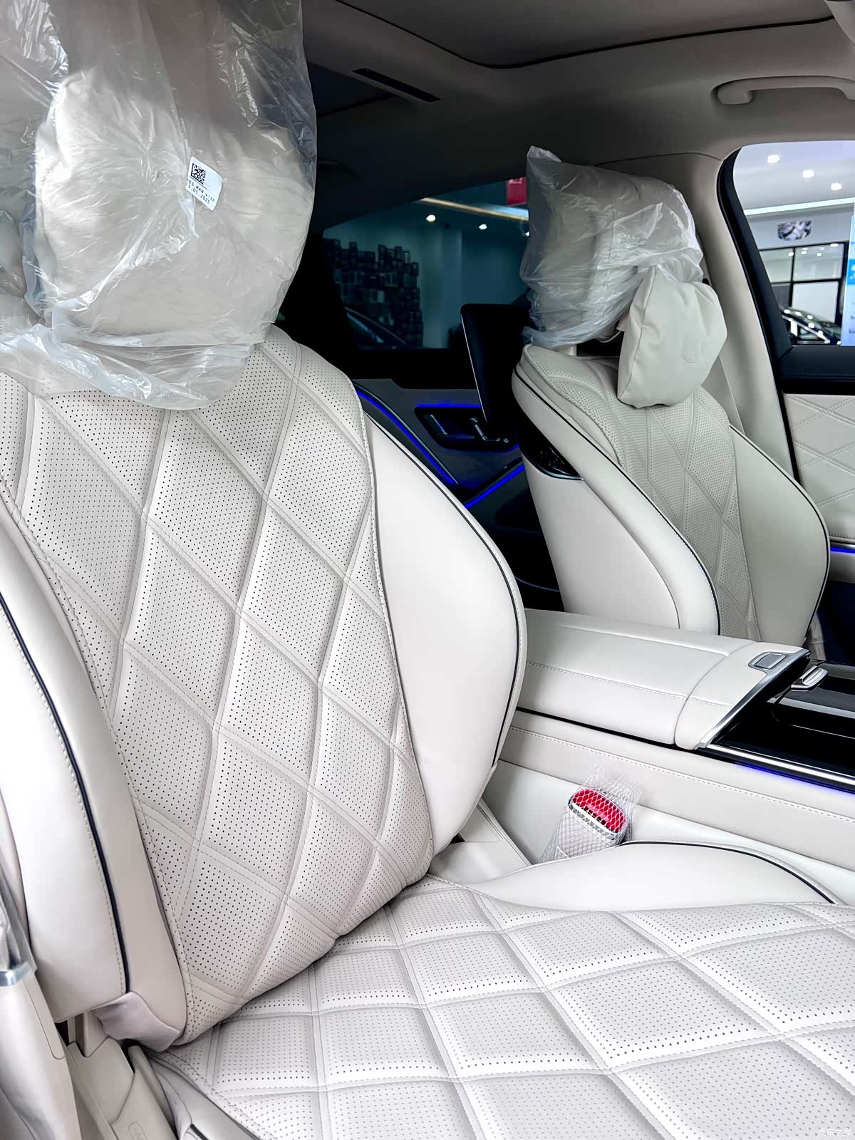 Maybach S-Class, 2025 12