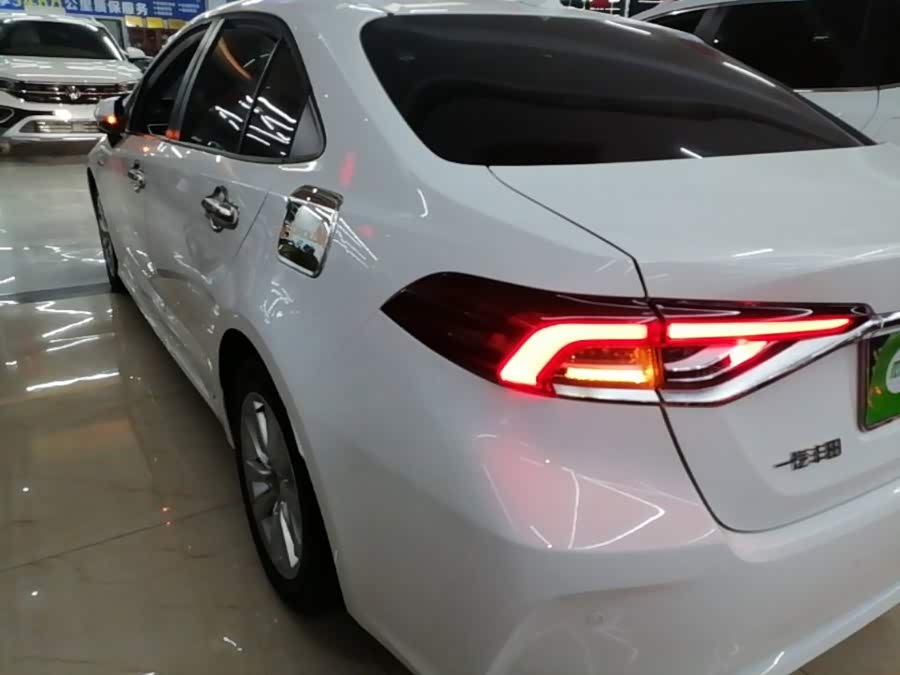 Toyota Corolla 2023, фото 5
