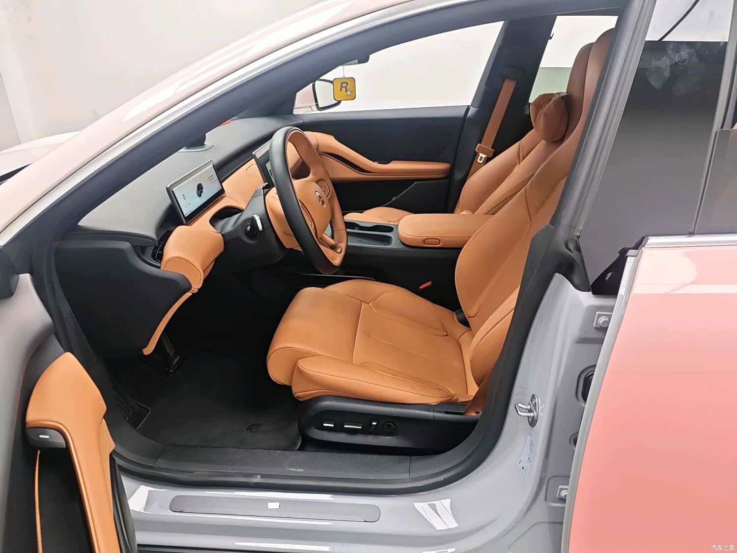 NIO ET5, 2025 все фото