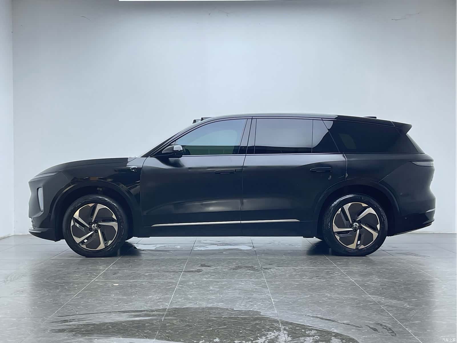 NIO ES8, 2024 4