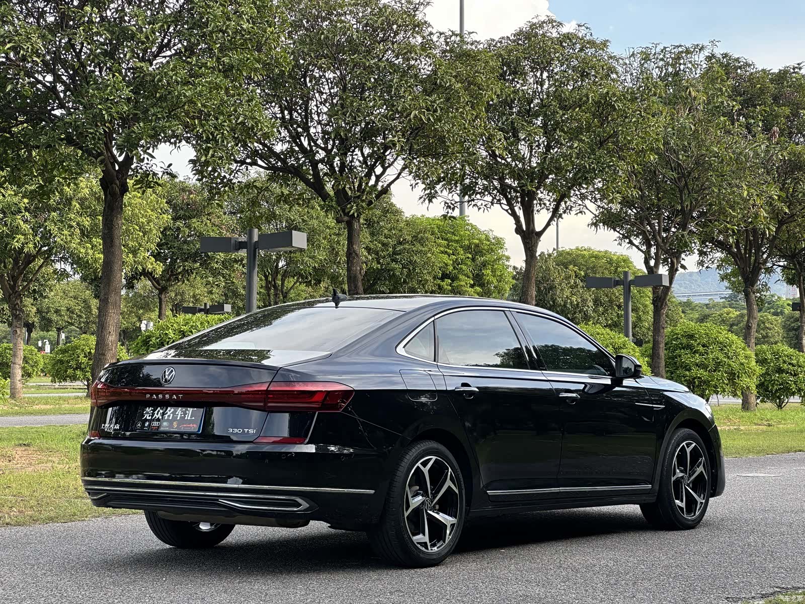 Volkswagen Passat, 2023 7
