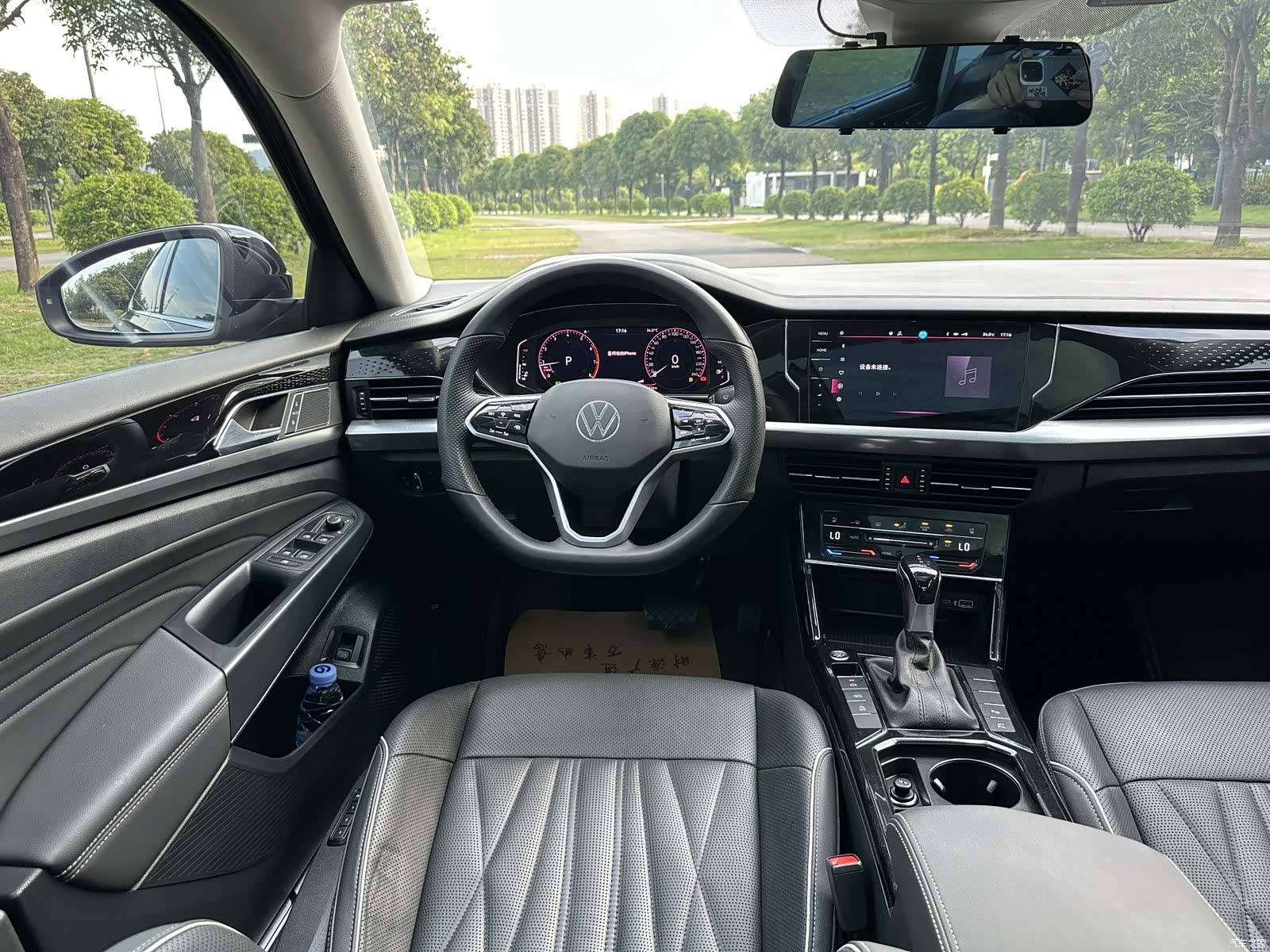 Volkswagen Passat, 2023 14