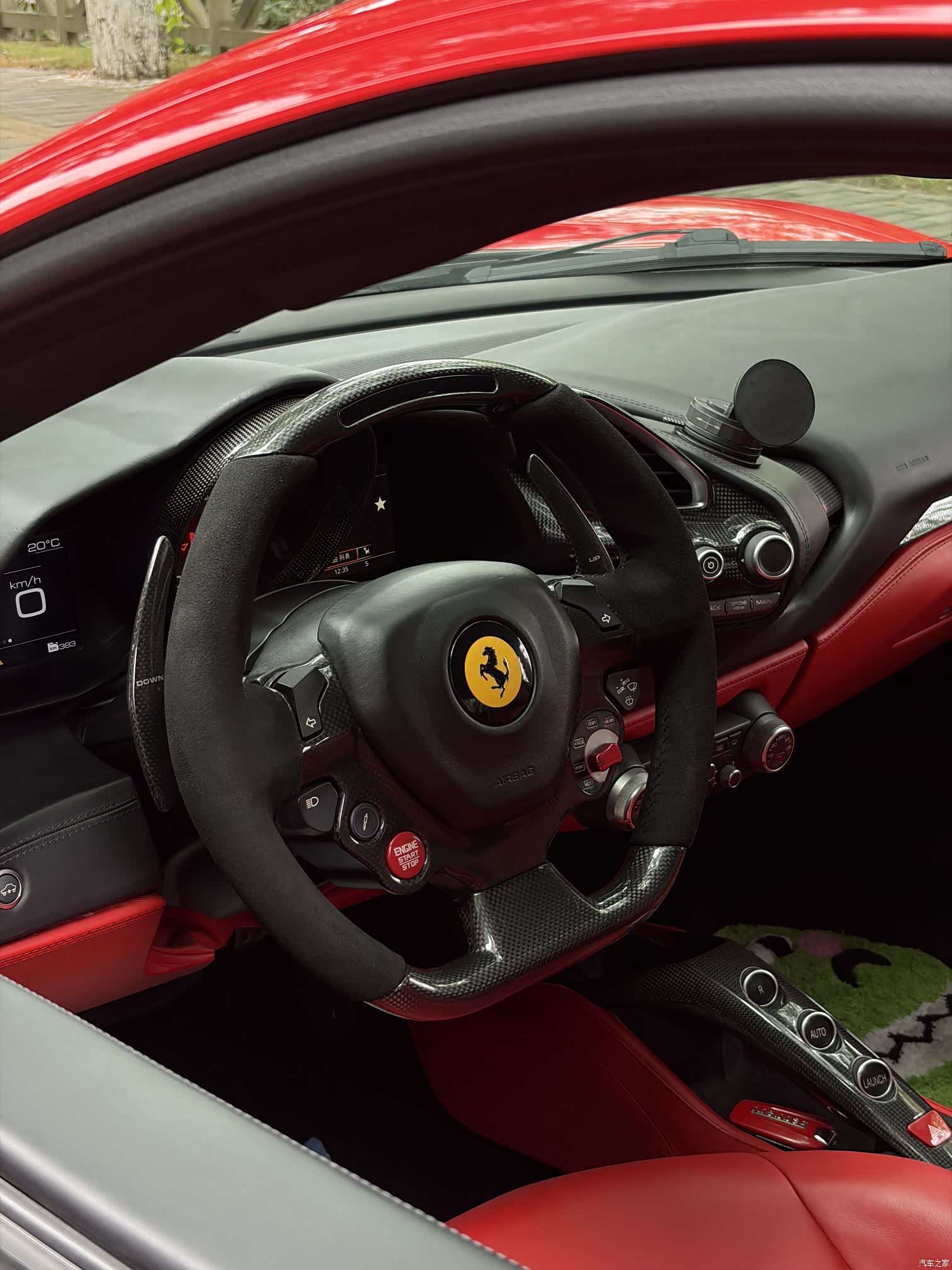 Ferrari 488, 2017 4