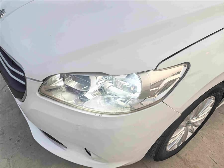 Peugeot 301 2015, фото 13