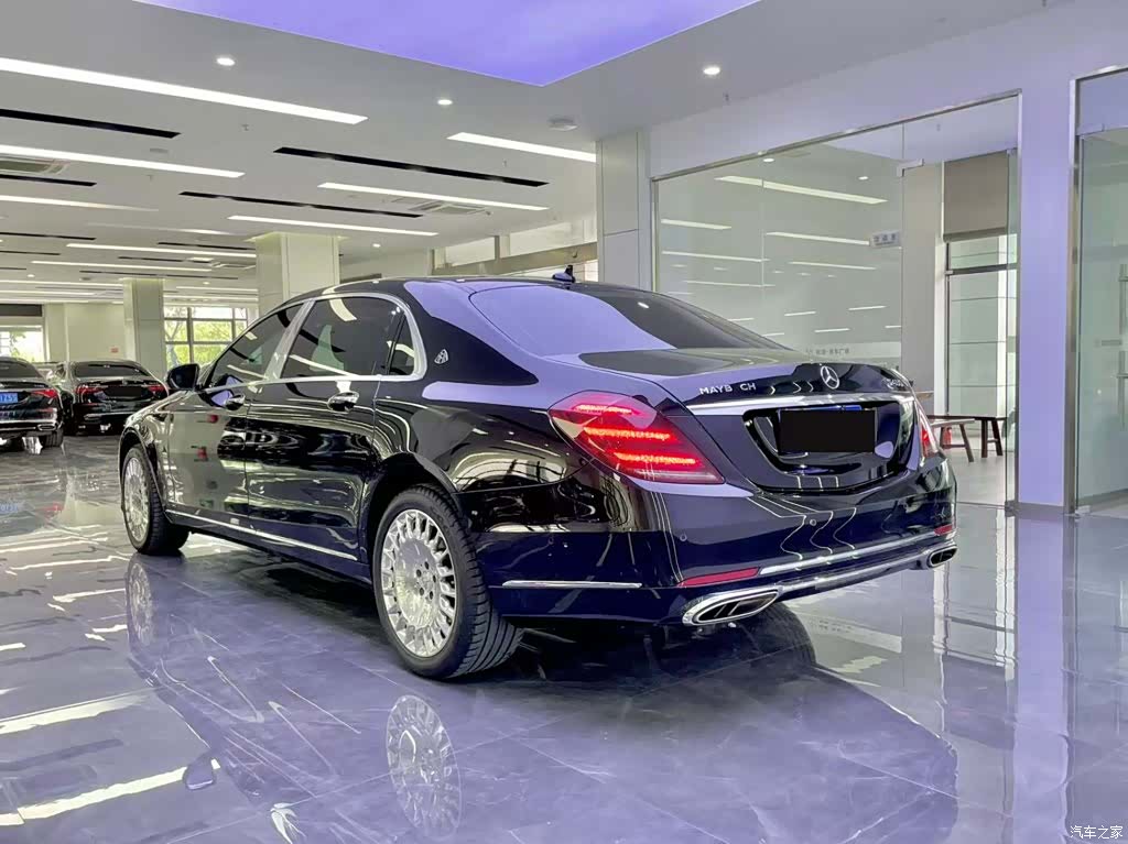 Maybach S-Class, 2020 4