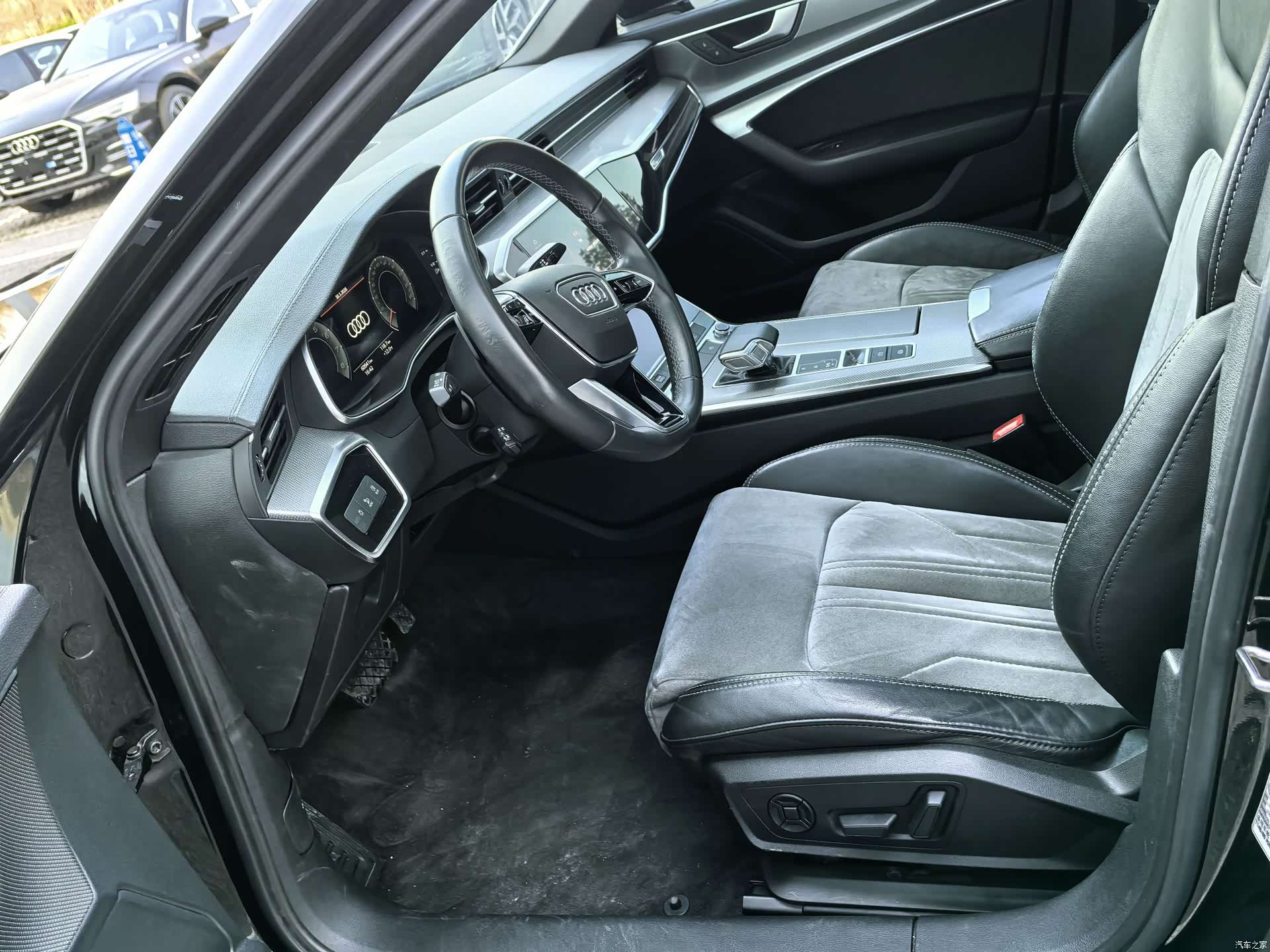 Audi A6L, 2021 3