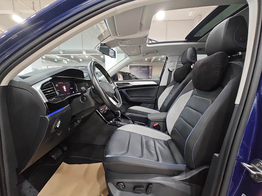 Volkswagen Tayron GTE 2022, фото 12