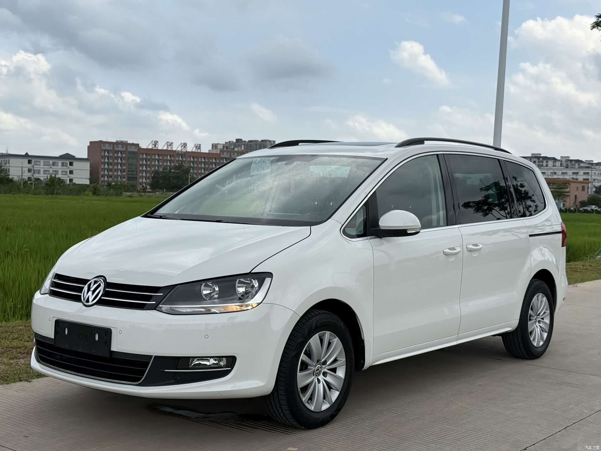 Volkswagen Xia, 2014 1