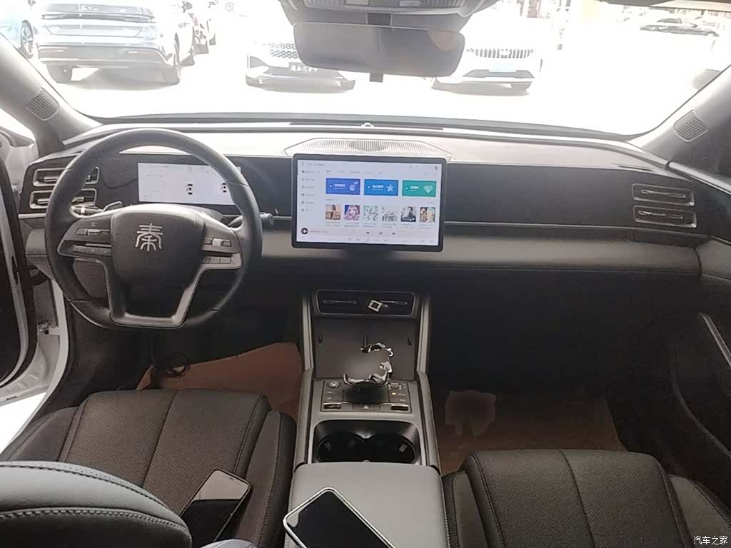 BYD Qin, 2025 10