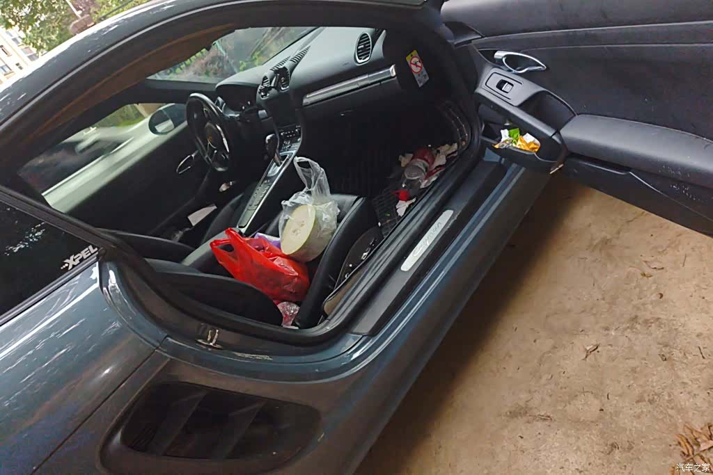Porsche Cayman, 2018 8