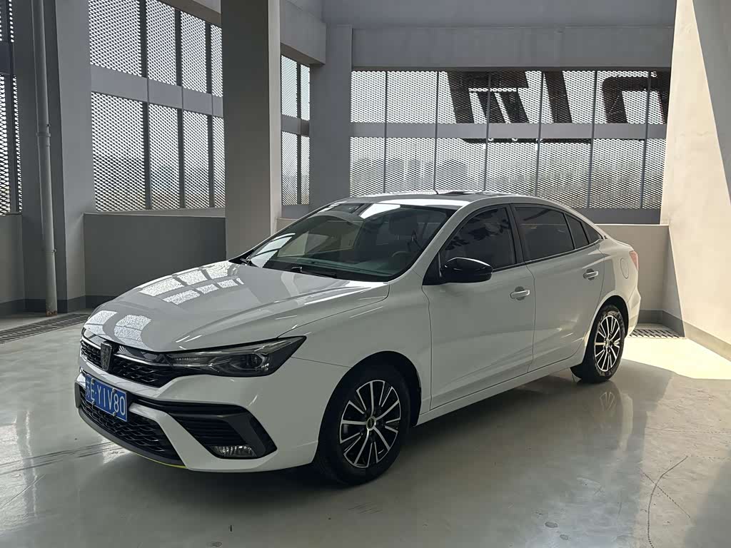 Roewe i5