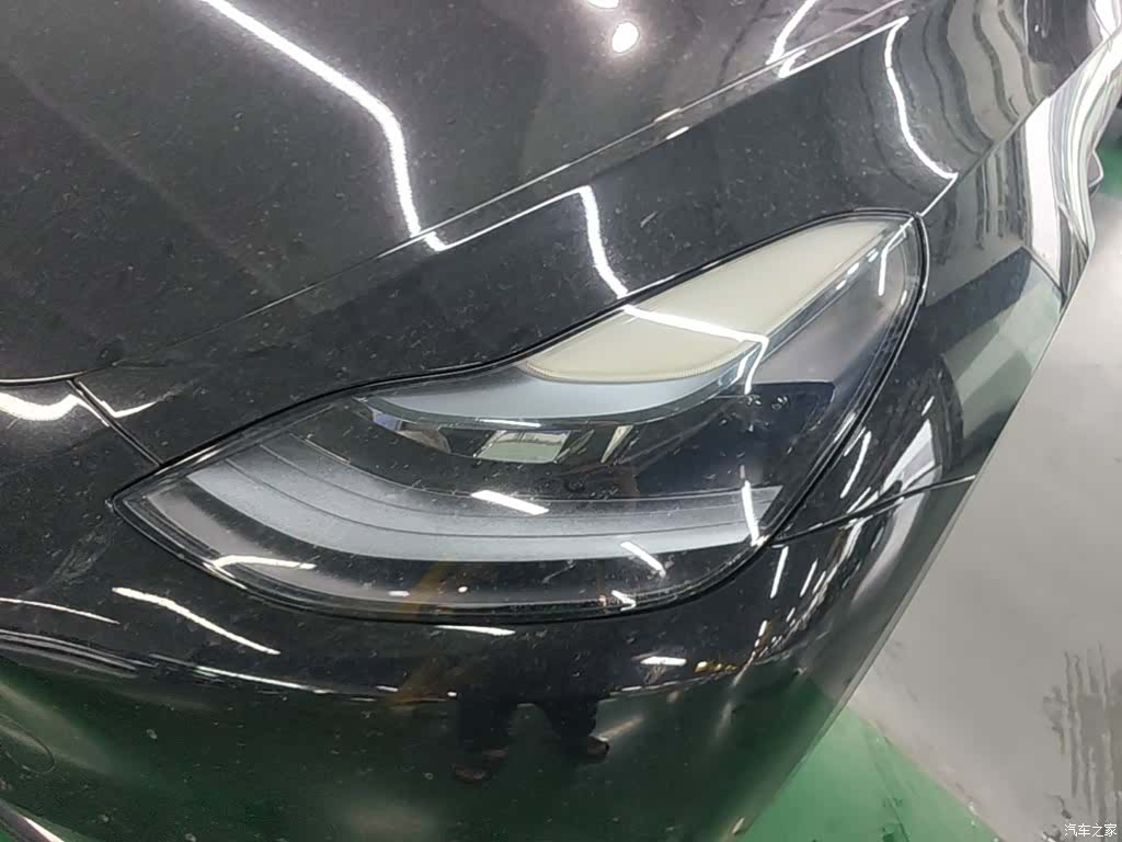 Tesla Model Y, 2022 24