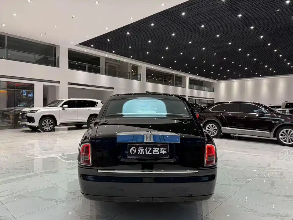Rolls-Royce Phantom