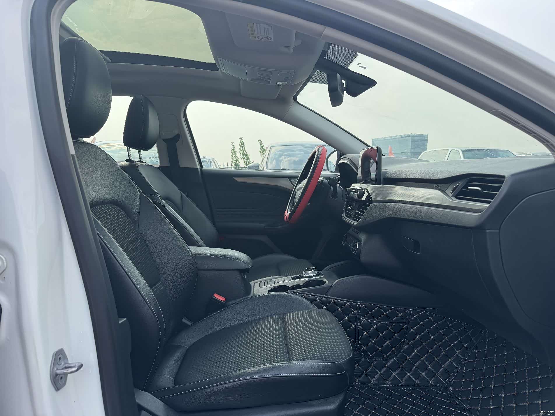 Ford Focus, 2019 7