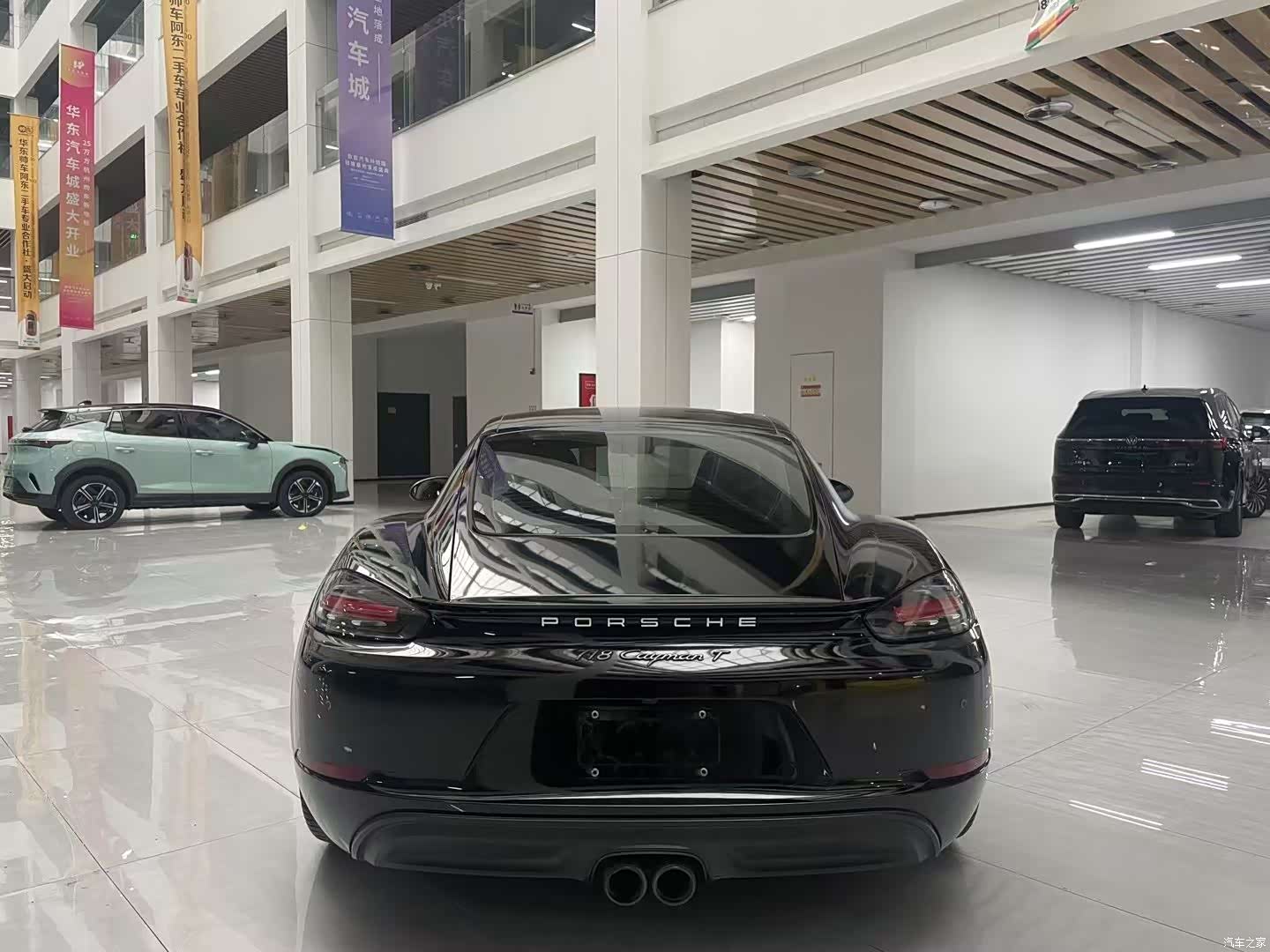 Porsche Cayman, 2020 3