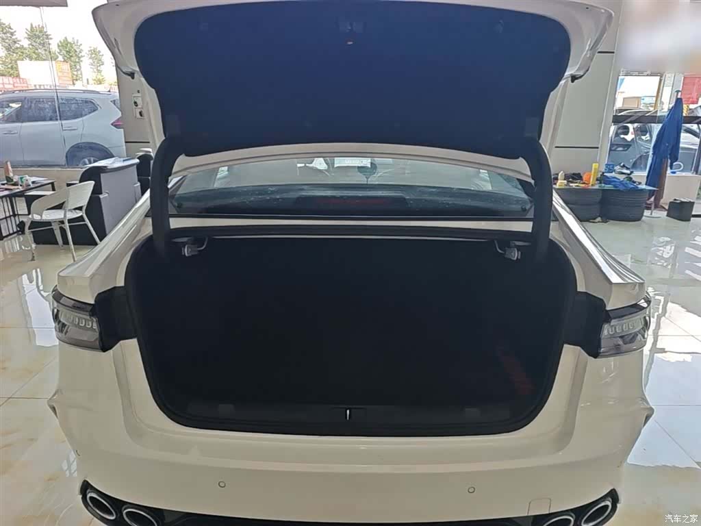 Chery Arrizo 8, 2025 19
