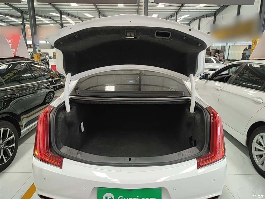 Cadillac XTS, 2019 15
