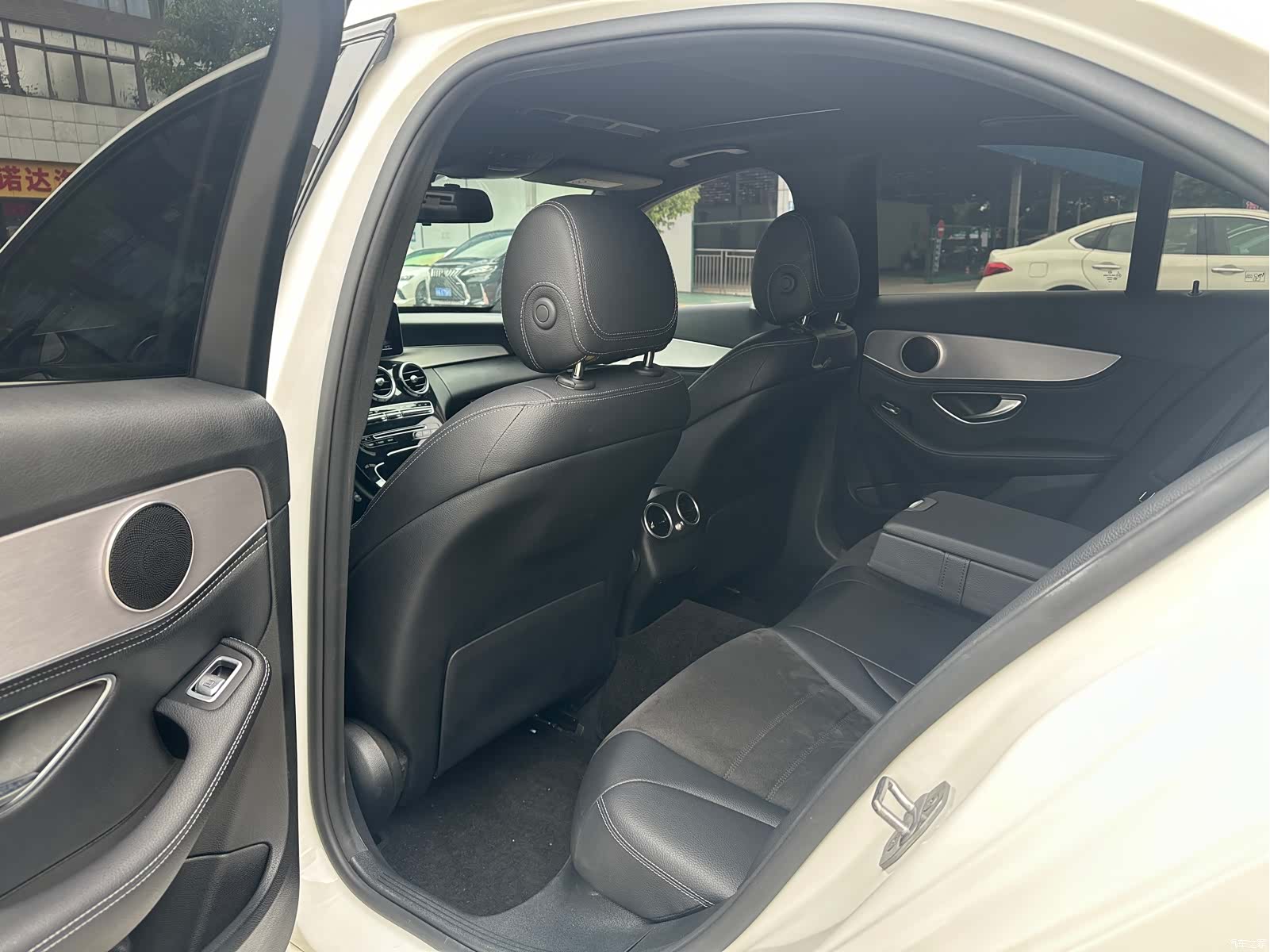 Mercedes-Benz C-Class, 2018 17