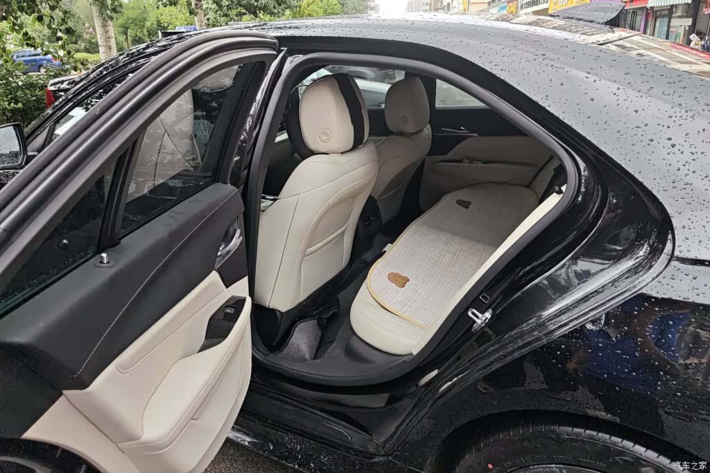 Cadillac CT4, 2024 11