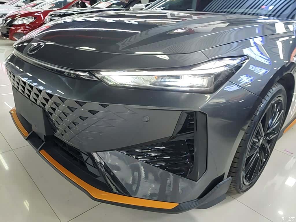 Changan UNI-V, 2025 24
