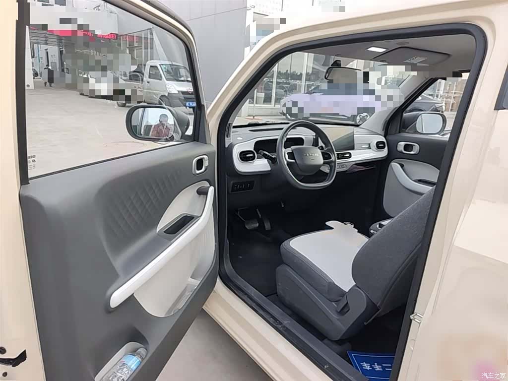Geely Panda, 2025 16