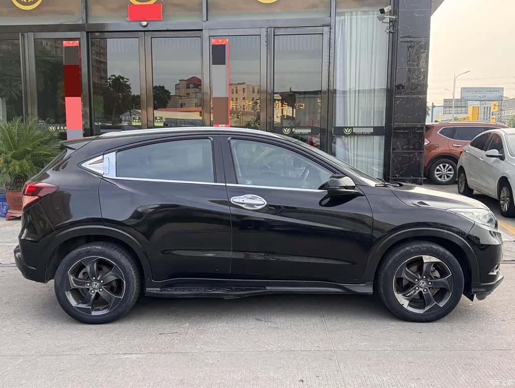 Honda Vezel, 2014 3