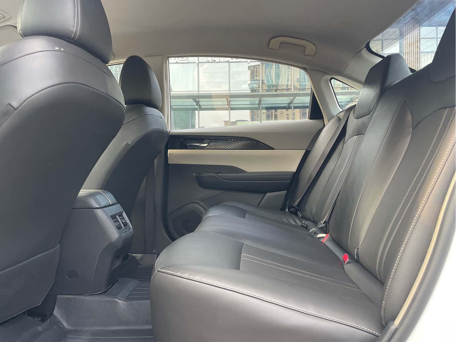 DongFeng E70, 2021 9