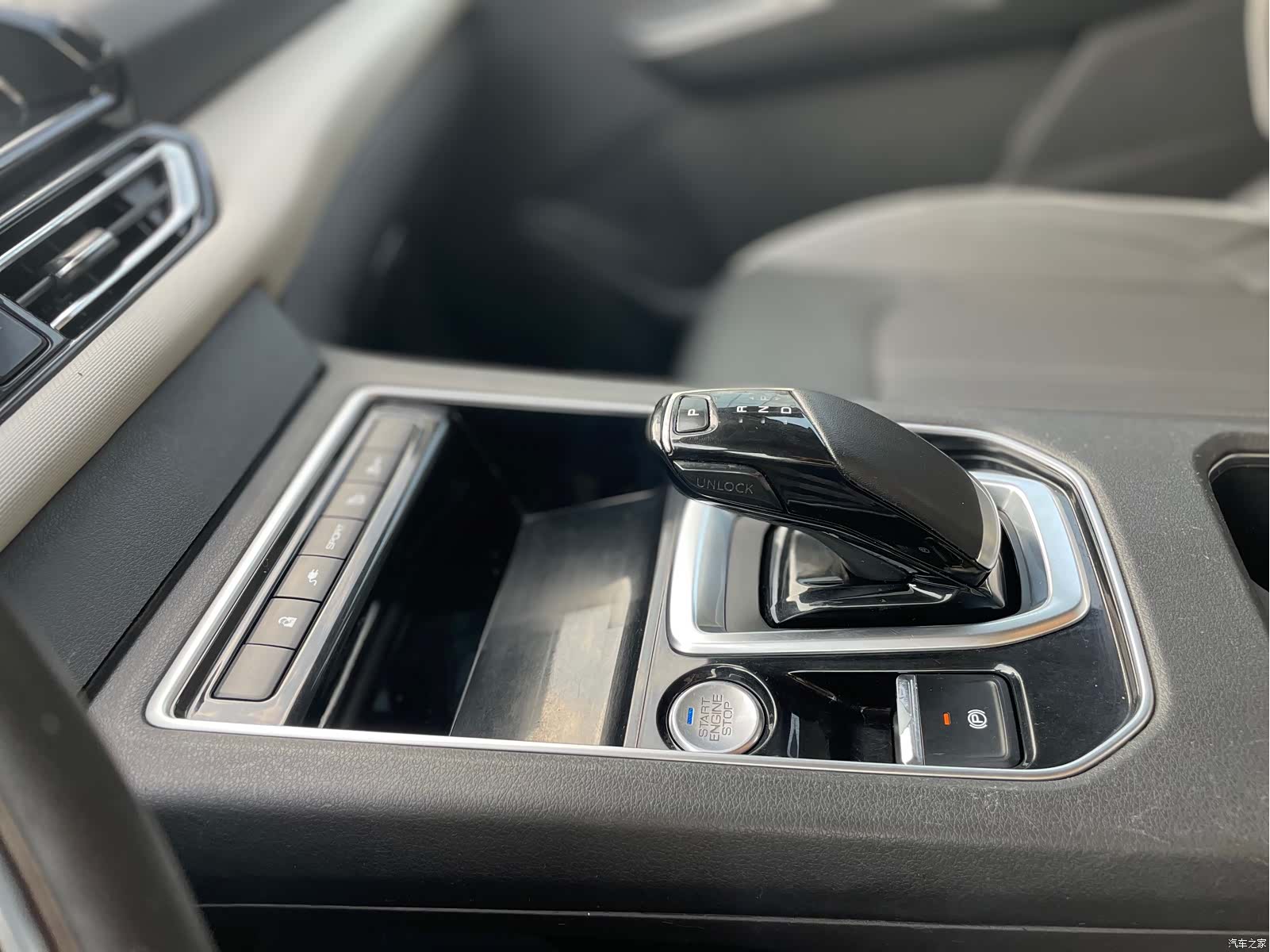 DongFeng E70, 2021 21