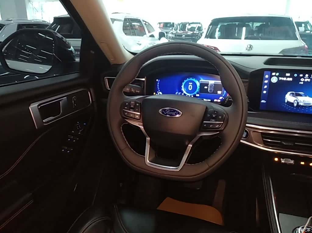 Ford Explorer, 2022 11