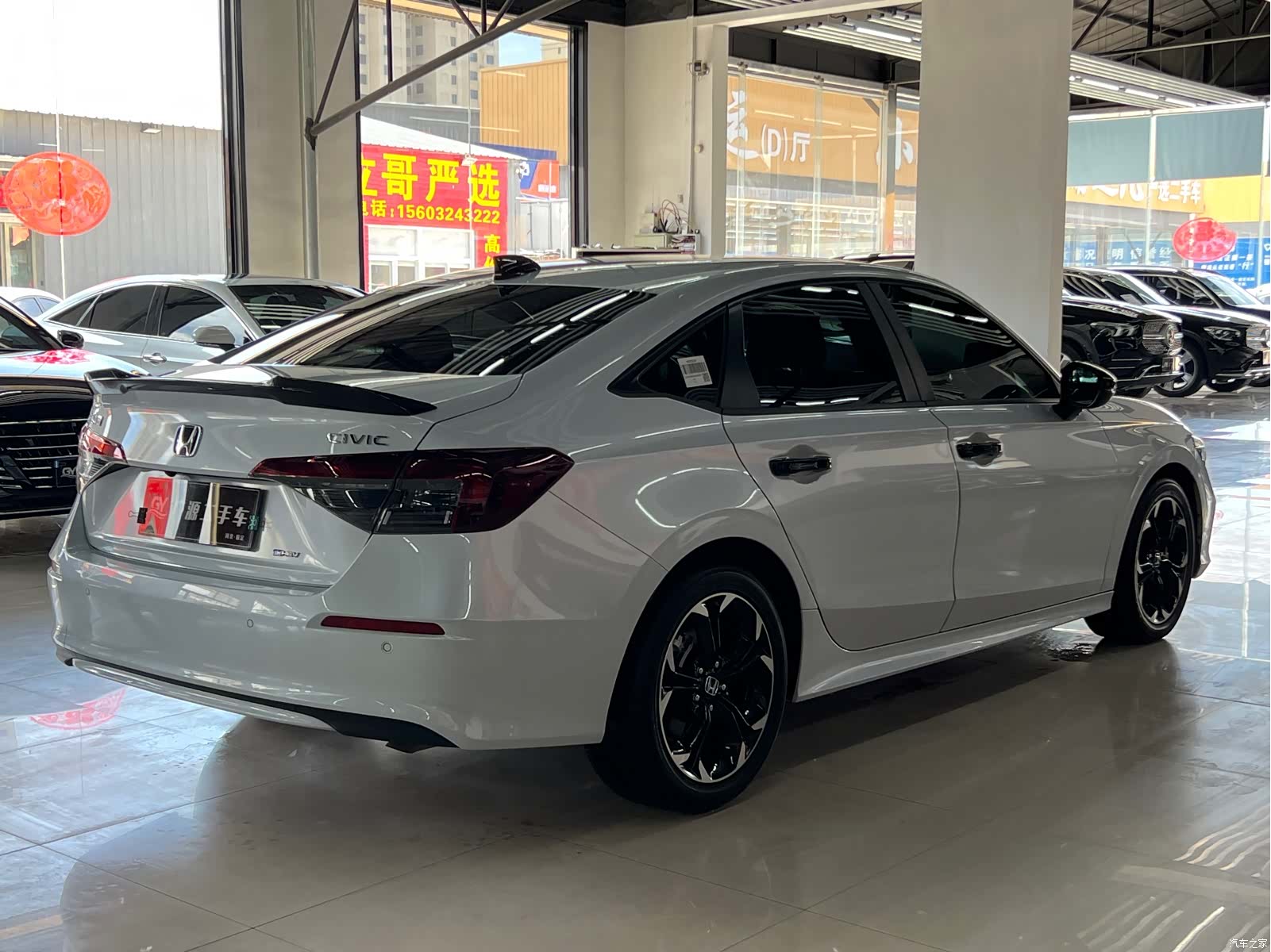 Honda Civic, 2025 4