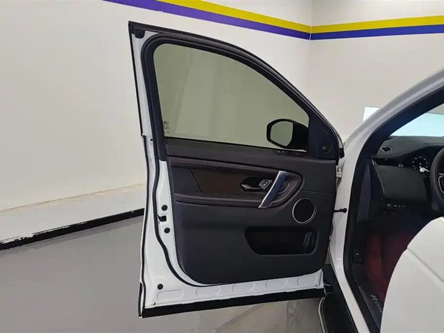 Land Rover Discover sports