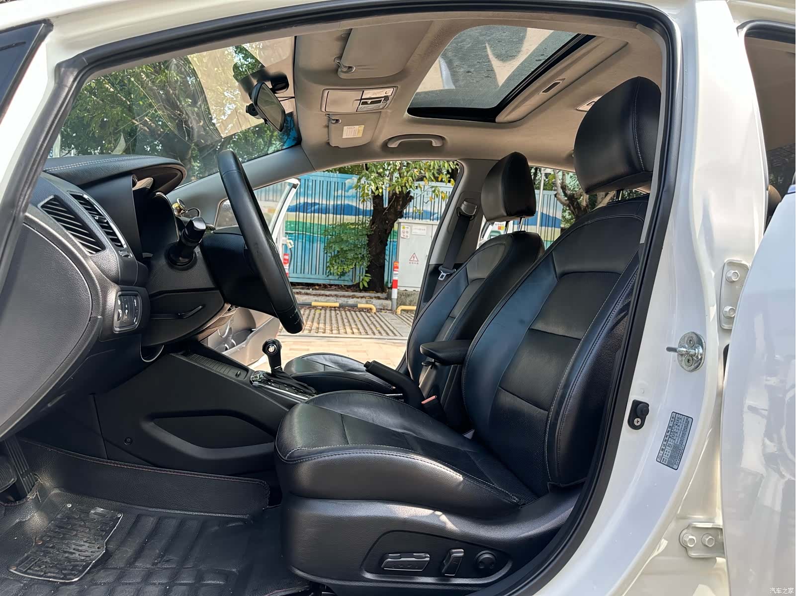 Kia K3, 2016 4