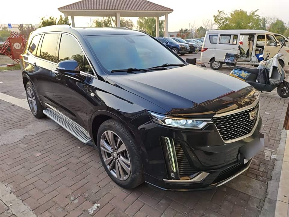 Cadillac XT6