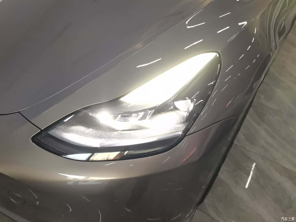 Tesla Model Y, 2024 24