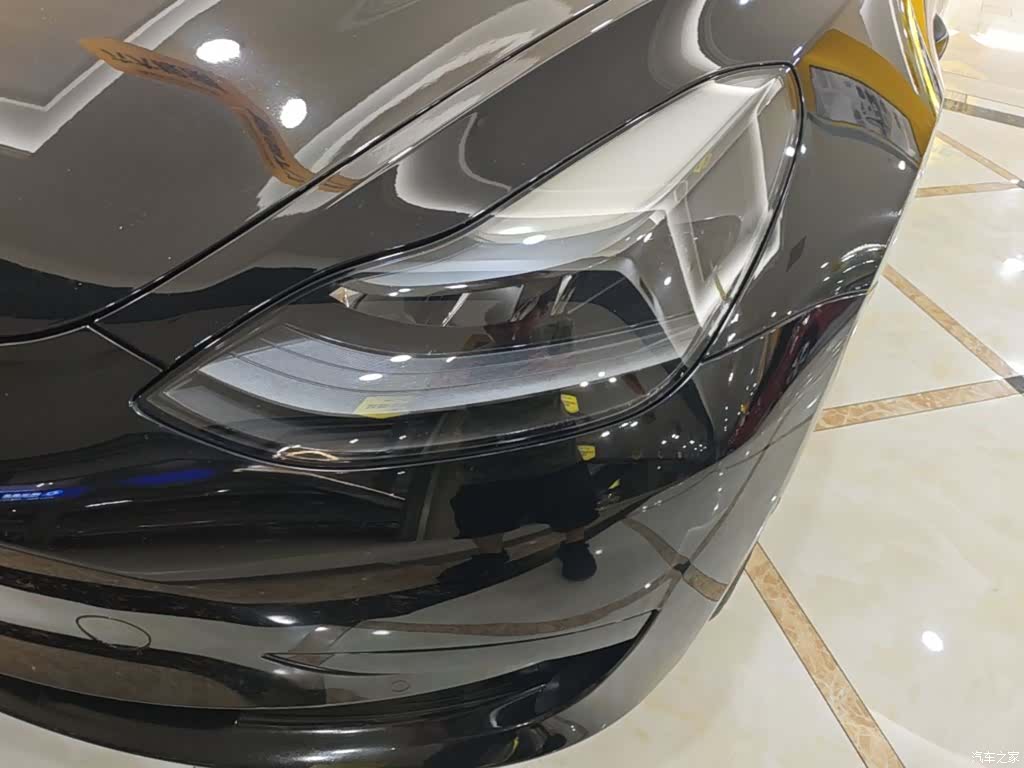 Tesla Model 3, 2022 24