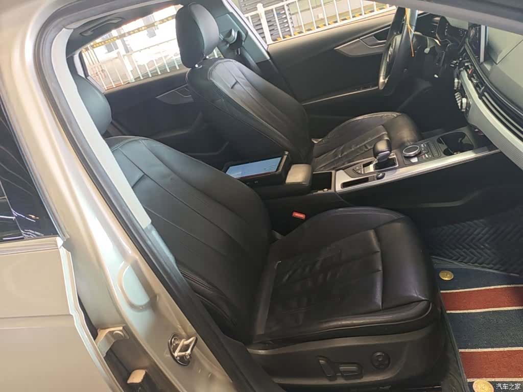 Audi A4L, 2018 25