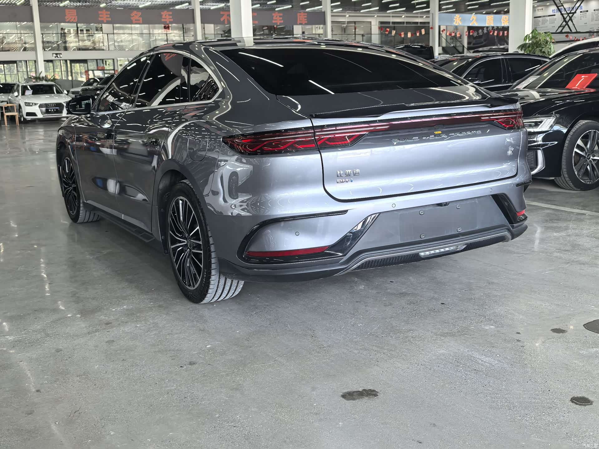 BYD Han, 2022 10