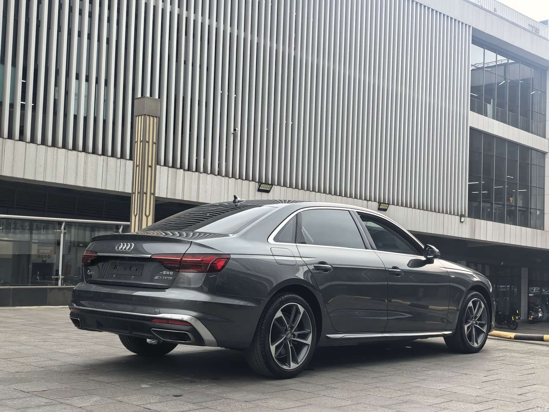 Audi A4L, 2021 24
