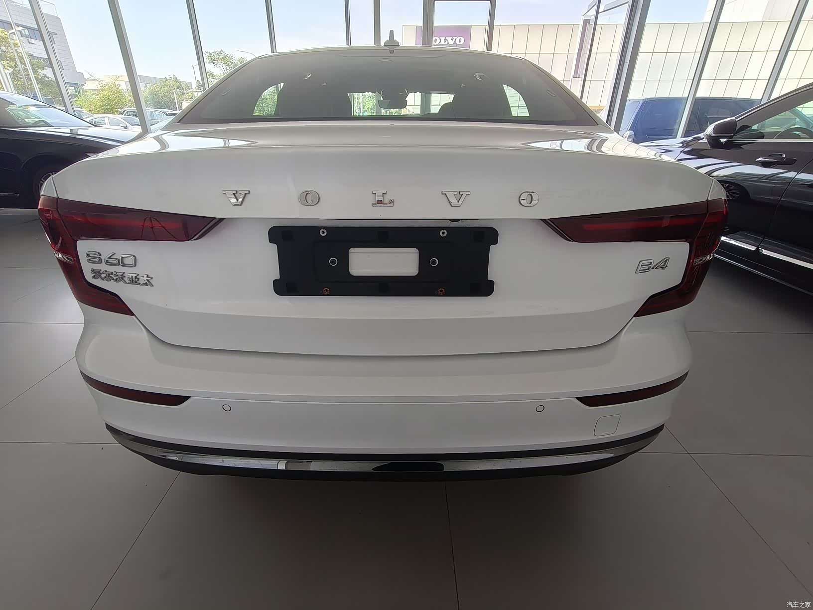 Volvo S60, 2024 4