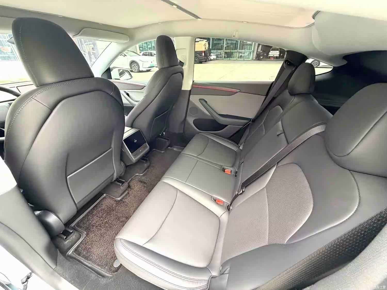 Tesla Model Y, 2026 все фото